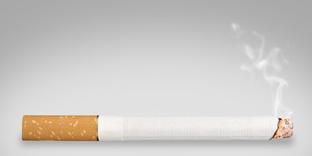 fumo impianti dentali